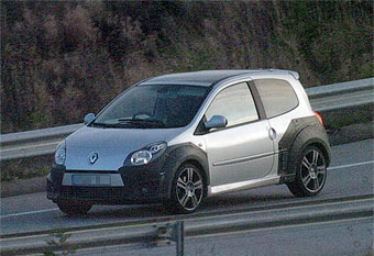 Renault Twingo RS.  WCF.com
