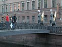 С Банковского моста в Петербурге снимут крылатых львов - чтобы снабдить их антивандальными крыльями С Банковского моста в Петербурге снимут крылатых львов - чтобы снабдить их антивандальными крыльями