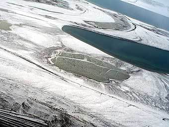 Арктический пейзаж с вертолета. Фото пользователя Mbz1 с сайта wikipedia.org Арктический пейзаж с вертолета. Фото пользователя Mbz1 с сайта wikipedia.org