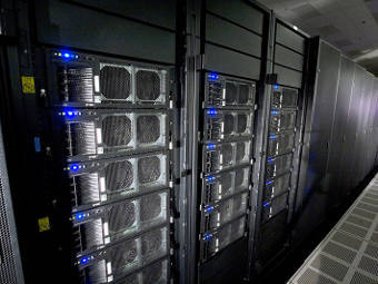Суперкомпьютер IBM Roadrunner. Фото пользователя Markie с сайта wikipedia.org Суперкомпьютер IBM Roadrunner. Фото пользователя Markie с сайта wikipedia.org