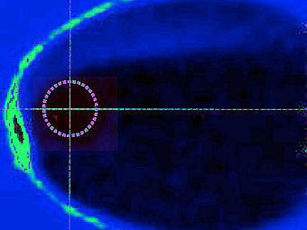 Поток солнечного ветра обтекает магнитный пузырь (пунктиром) в компьютерной симуляции. Изображение авторов исследования Поток солнечного ветра обтекает магнитный пузырь (пунктиром) в компьютерной симуляции. Изображение авторов исследования