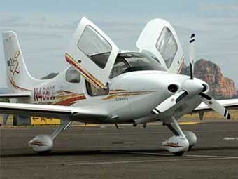 Cirrus SR22.    erau.edu