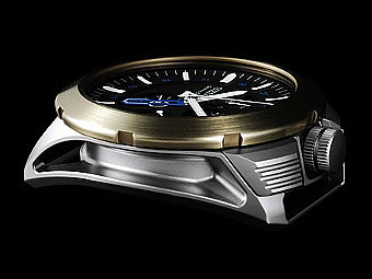  Seiko Spring Drive Spacewalk.    seikospringdrive.com