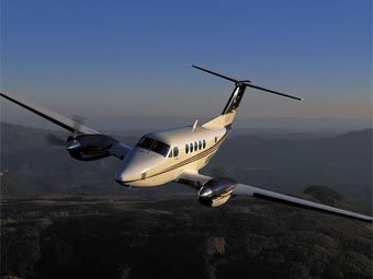 Beechcraft King Air 200.    stratosjets.com