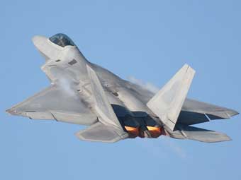 F-22 Raptor.    www.richard-seaman.com