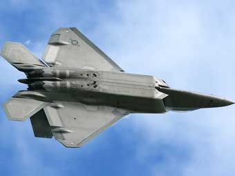 F-22 Raptor.    www.flightglobal.com