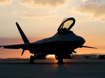  F-22.     Lockheed Martin