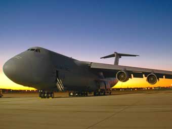  C-5 Galaxy.   .