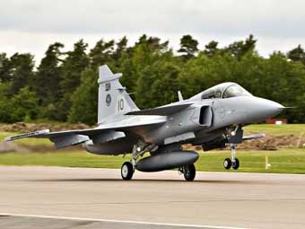  JAS-39 Gripen  .     .